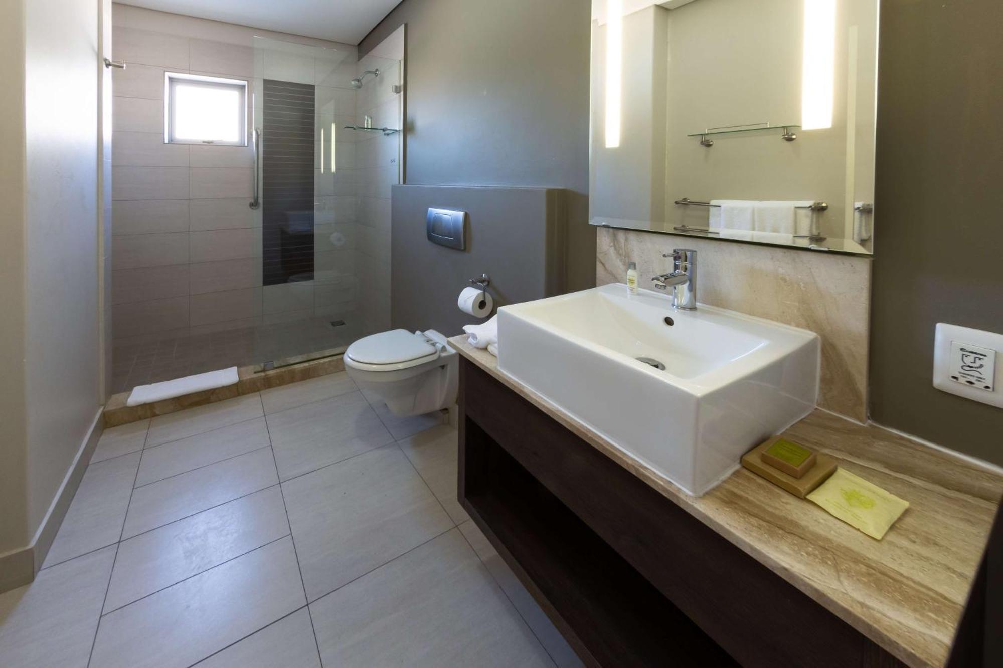 Doubletree By Hilton Cape Town Upper Eastside Hotel Luaran gambar